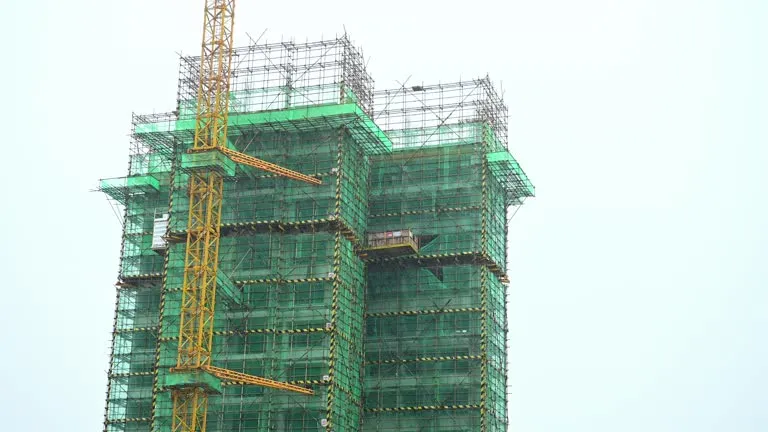 20260325Why Your Next Project Needs the Right Scaffolding Net.png